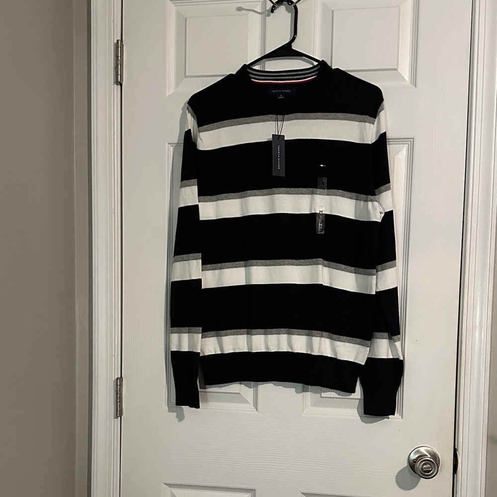 Tommy Hilfiger Men's Sweater in Black and White